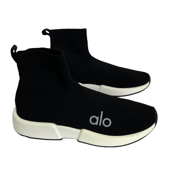 Alo Velocity Knit Sneaker in Black and White Women Size 8 - Picture 1 of 7